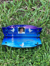 Load image into Gallery viewer, Mini “Special Memories" Bench