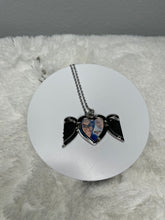 Load image into Gallery viewer, Angel Wings Locket
