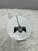 Load image into Gallery viewer, Angel Wings Locket
